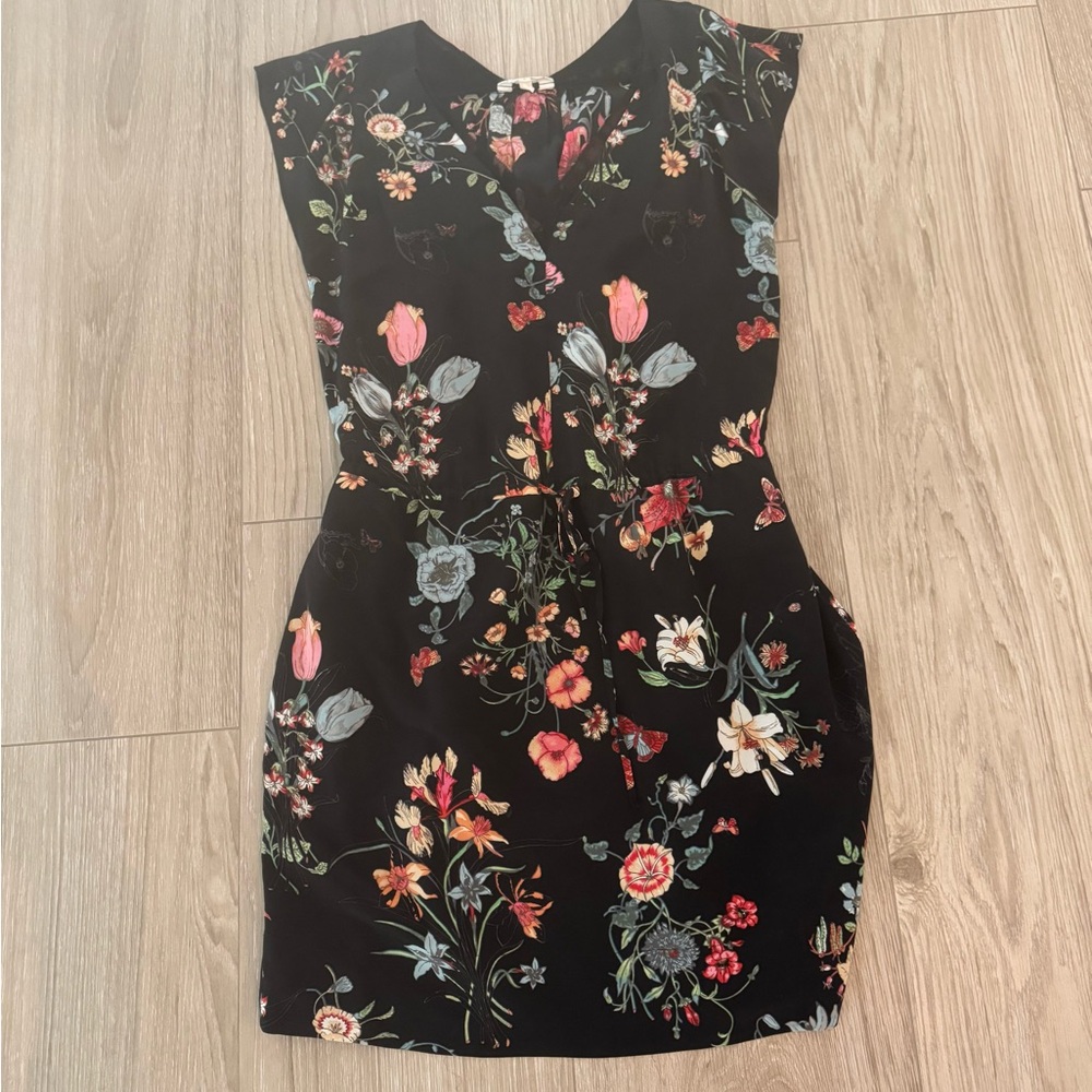 Sleeveless short floral dress size 0